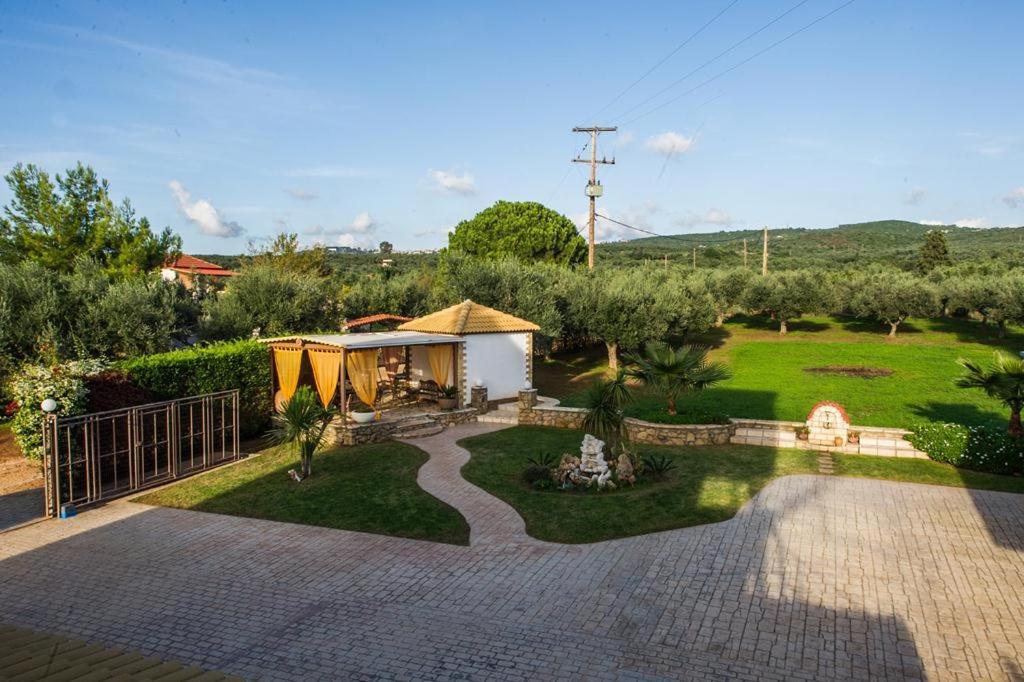 Cozy Flats In An Olive Grove By The Sandy Beach Kánalos Exterior foto