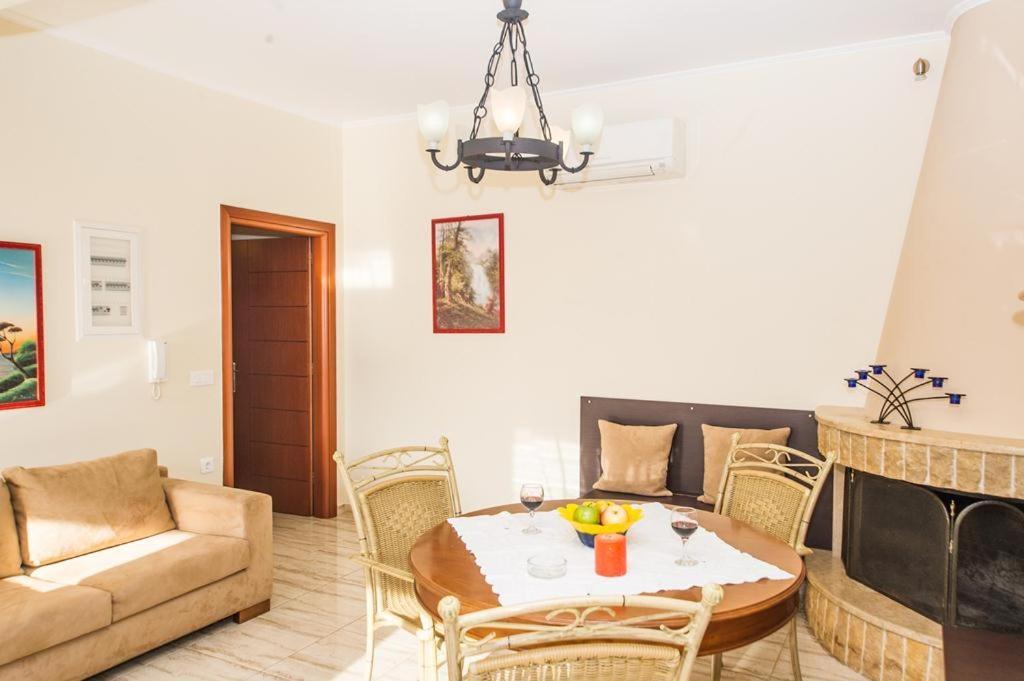 Cozy Flats In An Olive Grove By The Sandy Beach Kánalos Exterior foto